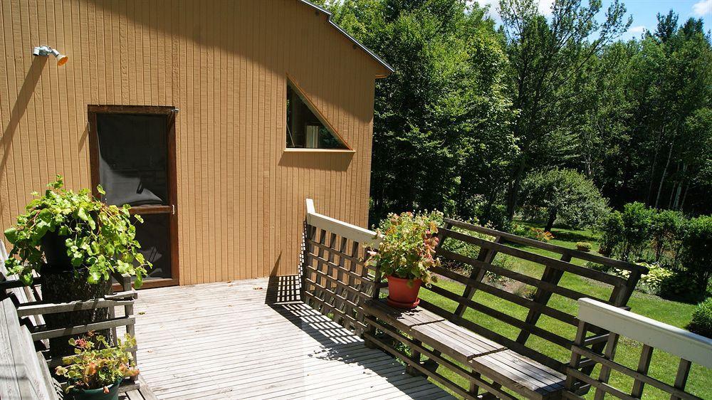 A Stone Wall Inn Windham Exterior photo